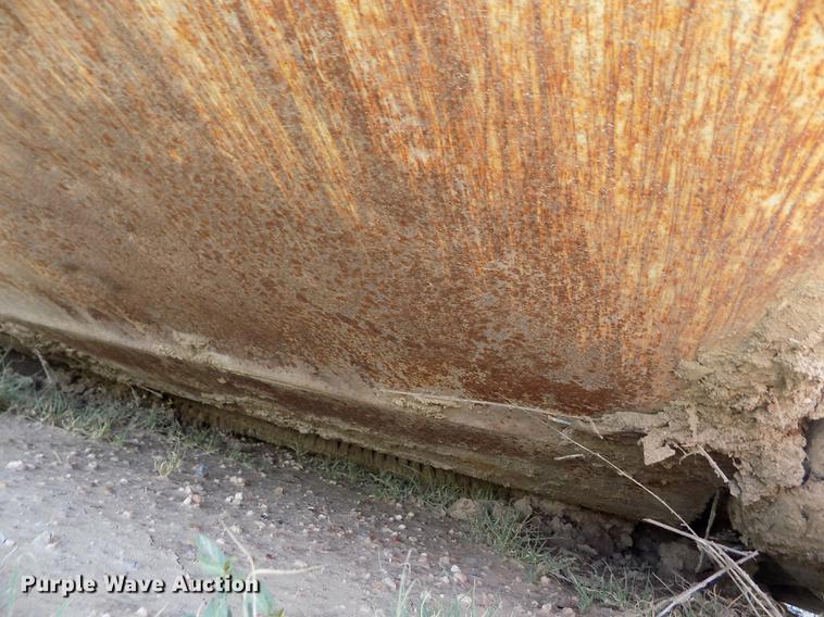 image for item DB9148 Tennant 240 sweeper