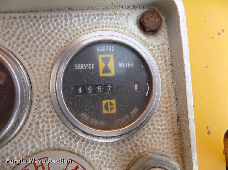 image for item DB9149 Caterpillar T40B forklift