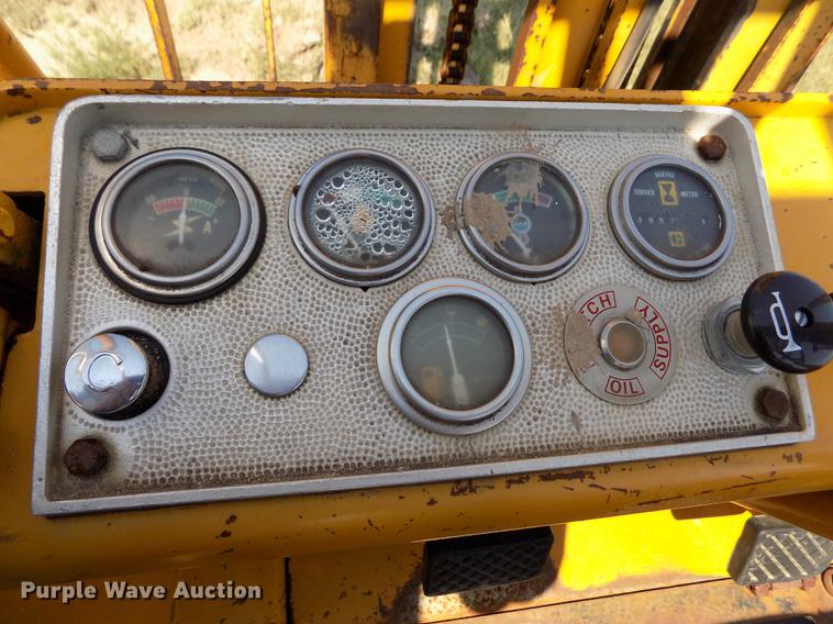 image for item DB9149 Caterpillar T40B forklift