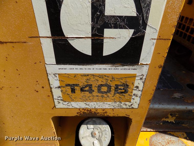 image for item DB9149 Caterpillar T40B forklift