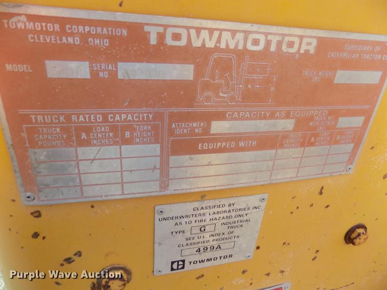 image for item DB9149 Caterpillar T40B forklift
