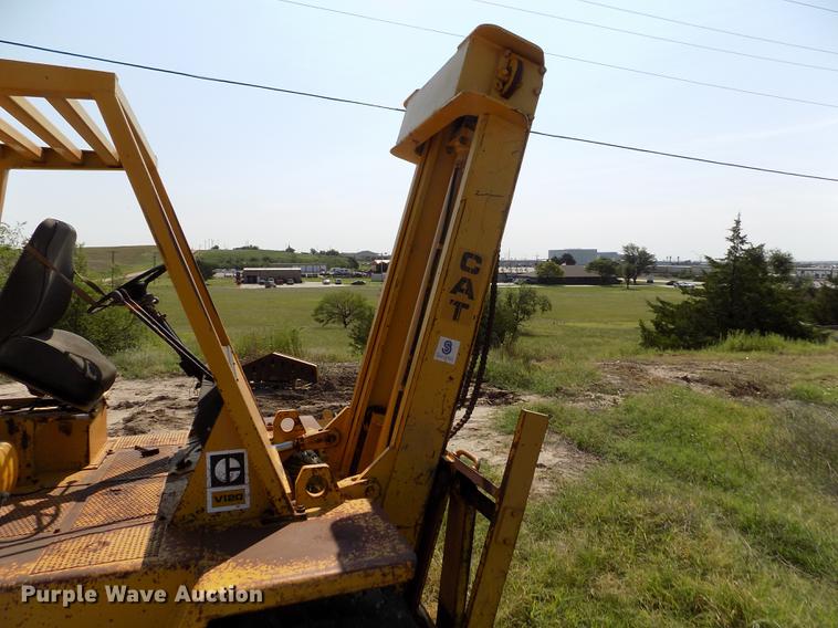 image for item DB9150 Caterpillar V120 forklift