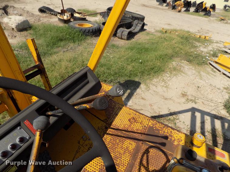 image for item DB9150 Caterpillar V120 forklift