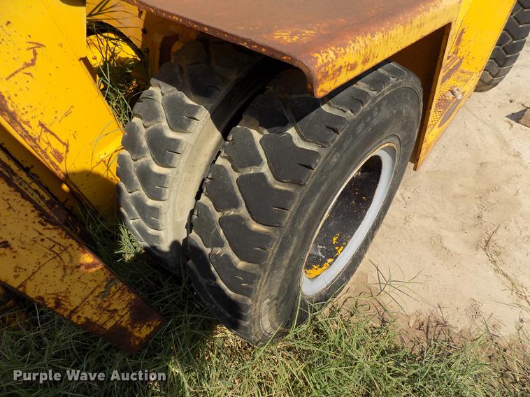 image for item DB9150 Caterpillar V120 forklift