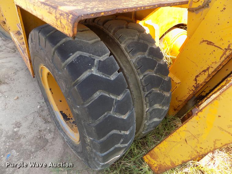 image for item DB9150 Caterpillar V120 forklift