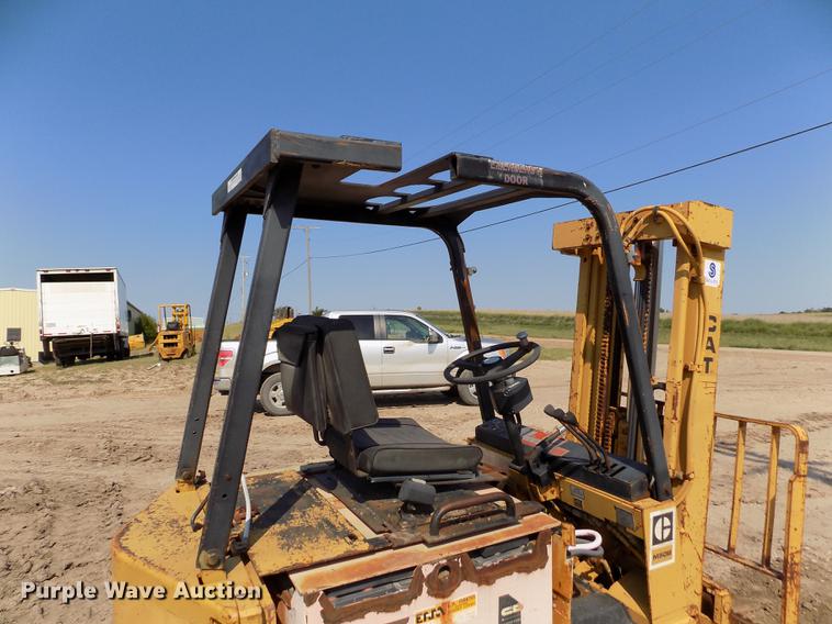 image for item DB9151 Caterpillar M50B forklift