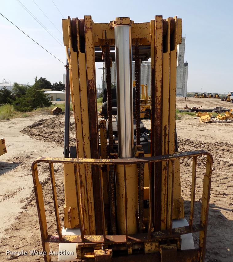 image for item DB9151 Caterpillar M50B forklift