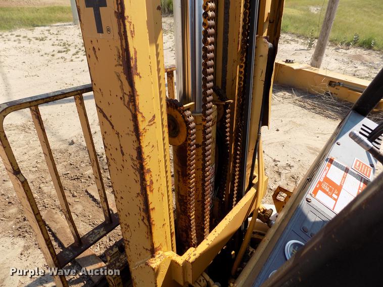 image for item DB9151 Caterpillar M50B forklift