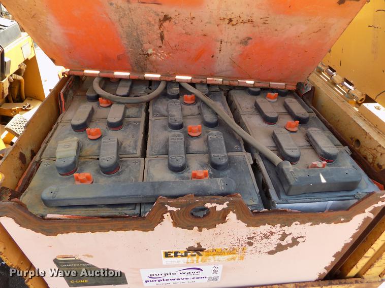 image for item DB9151 Caterpillar M50B forklift