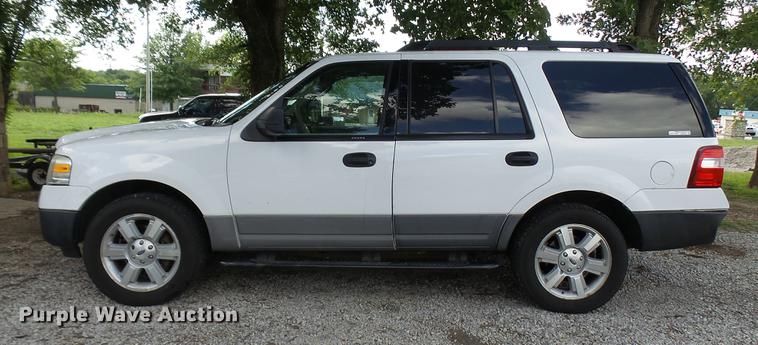 image for item DB9309 2007 Ford Expedition XLT SUV
