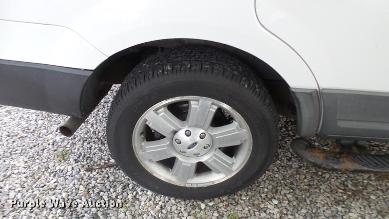 image for item DB9309 2007 Ford Expedition XLT SUV