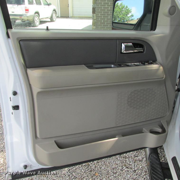 image for item DB9309 2007 Ford Expedition XLT SUV