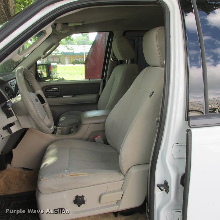 image for item DB9309 2007 Ford Expedition XLT SUV