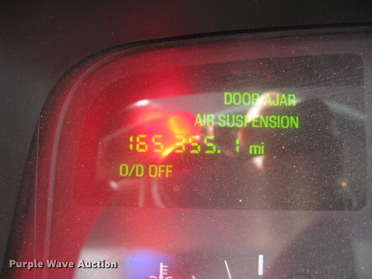 image for item DC1254 1998 Lincoln Town Car limousine