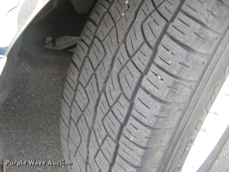 image for item DC1254 1998 Lincoln Town Car limousine