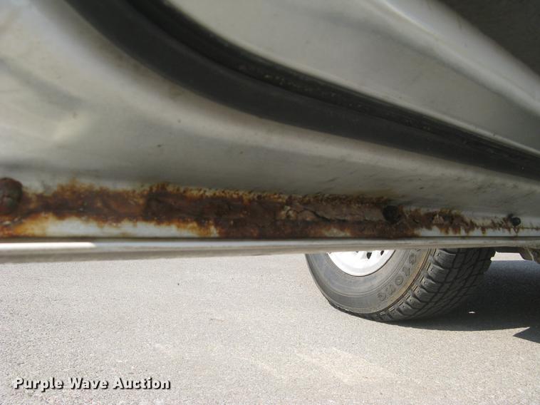 image for item DC1254 1998 Lincoln Town Car limousine