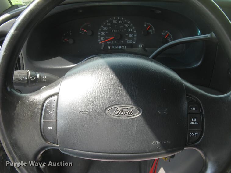 image for item DC1255 1999 Ford Econoline E350 Super Duty shuttle bus