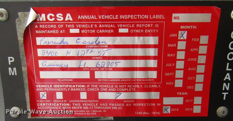 image for item DD2675 2005 International 4300 box ruck