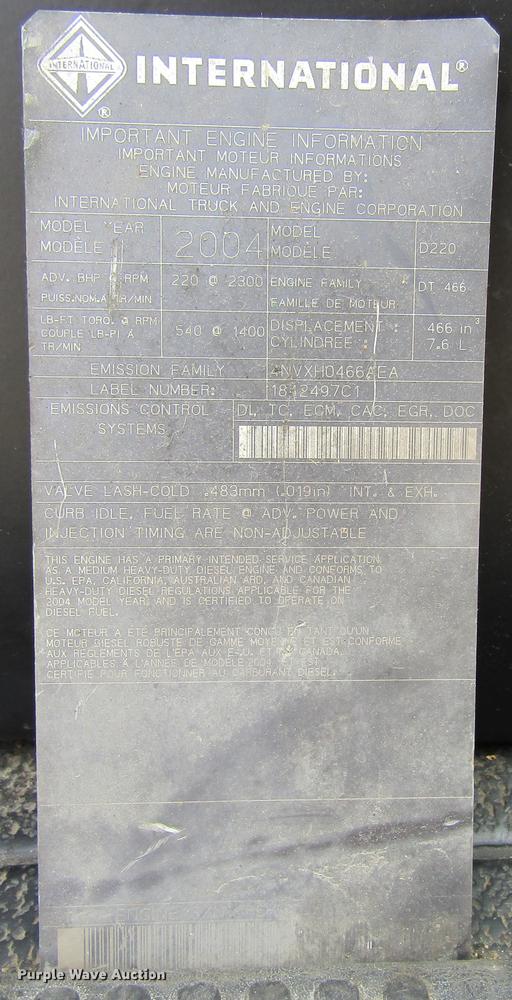 image for item DD2675 2005 International 4300 box ruck