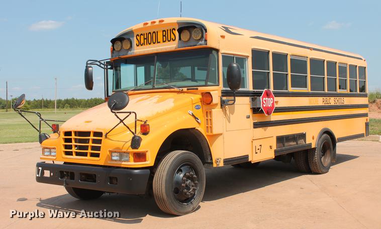 image for item DD5257 2006 Blue Bird Vision bus