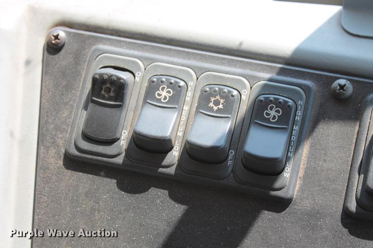 image for item DD5257 2006 Blue Bird Vision bus