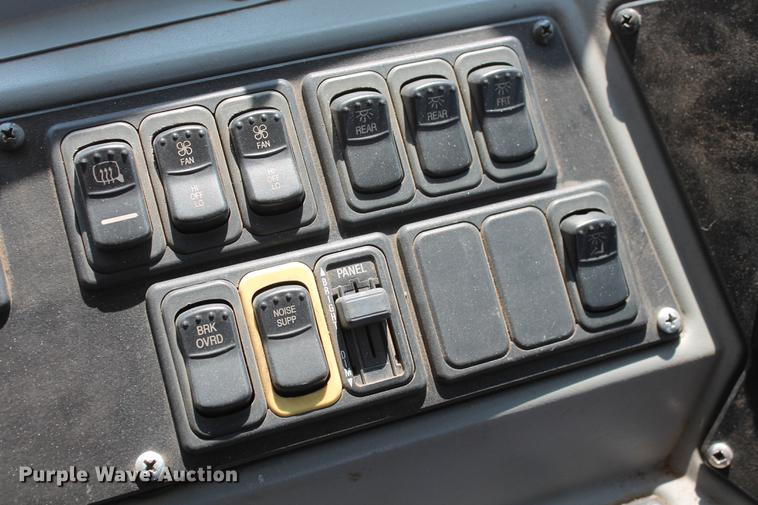 image for item DD5257 2006 Blue Bird Vision bus