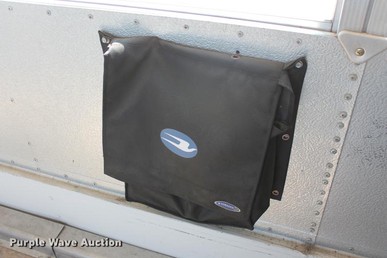 image for item DD5257 2006 Blue Bird Vision bus