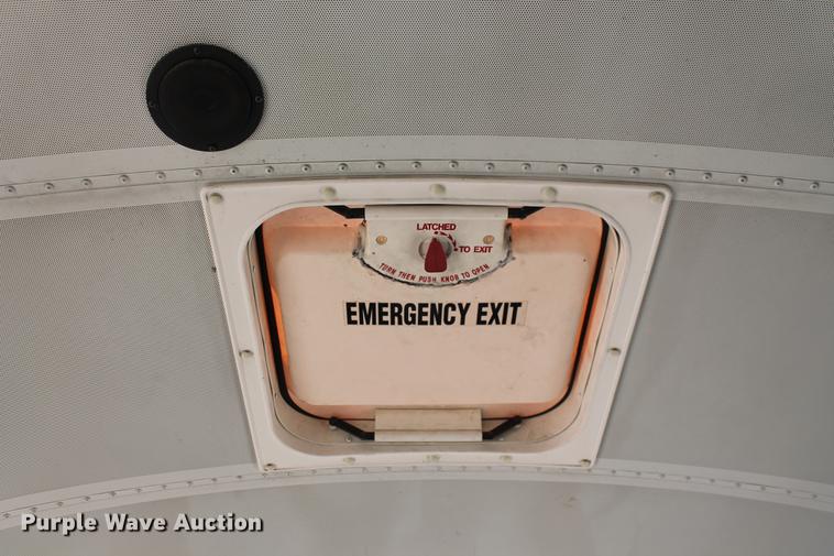 image for item DD5257 2006 Blue Bird Vision bus