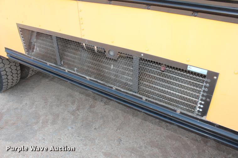 image for item DD5257 2006 Blue Bird Vision bus