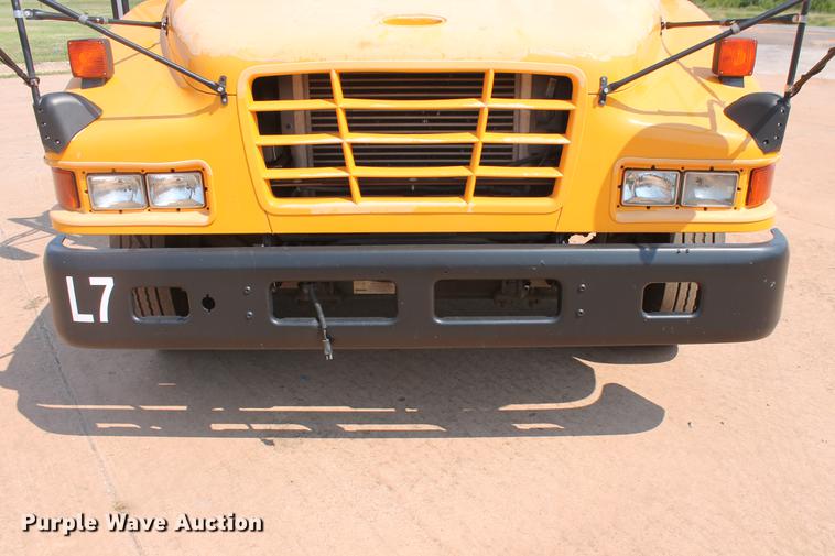 image for item DD5257 2006 Blue Bird Vision bus