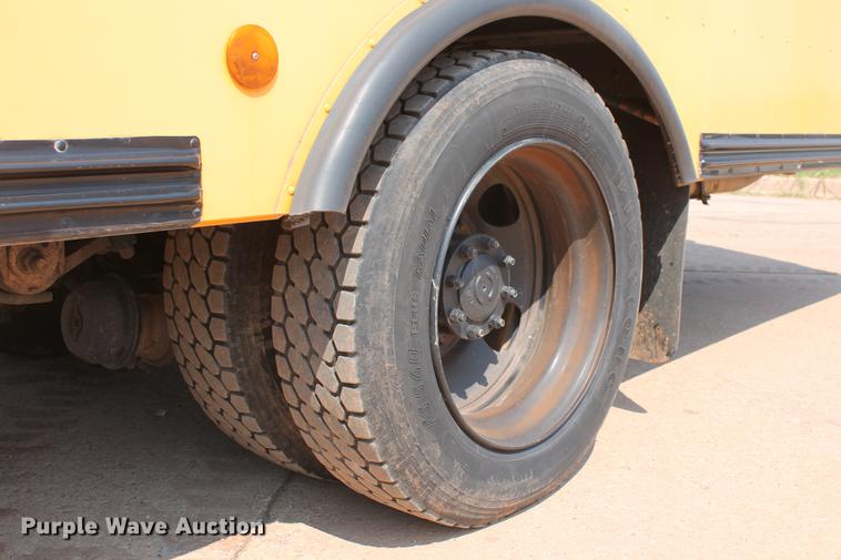 image for item DD5257 2006 Blue Bird Vision bus