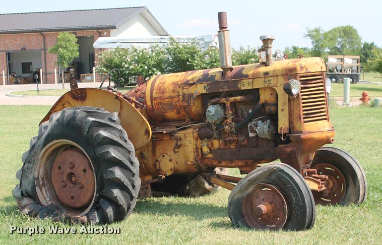 image for item DD5259 Minneapolis Moline UB tractor