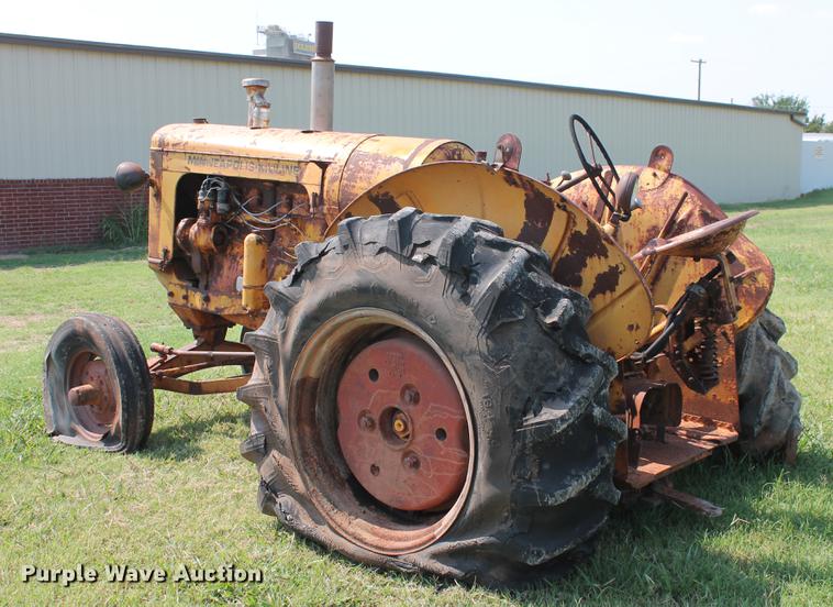 image for item DD5259 Minneapolis Moline UB tractor