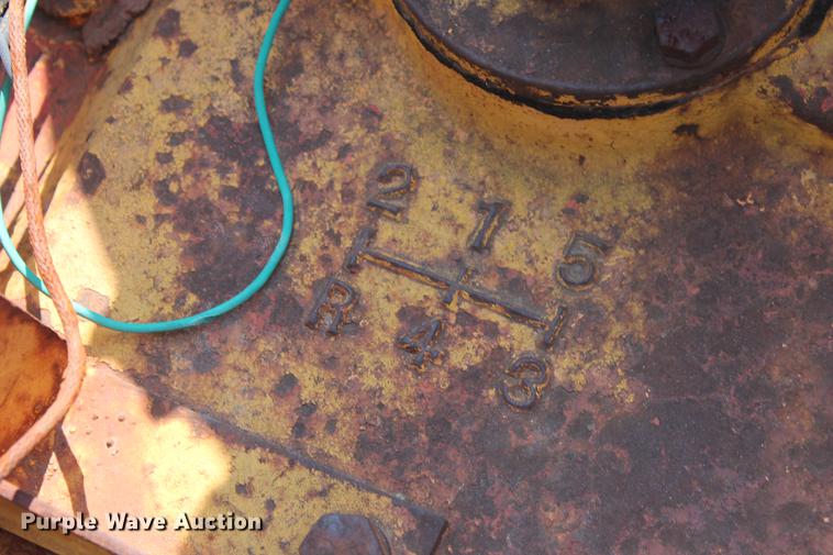 image for item DD5259 Minneapolis Moline UB tractor