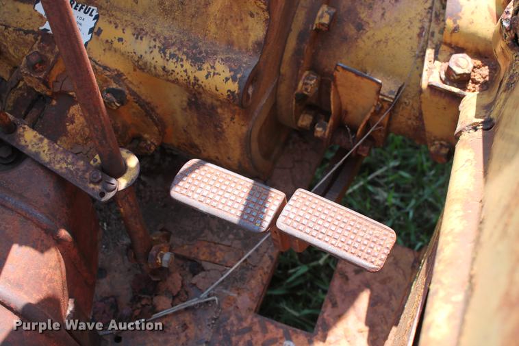 image for item DD5259 Minneapolis Moline UB tractor