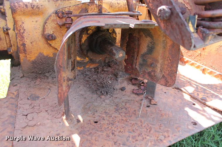 image for item DD5259 Minneapolis Moline UB tractor