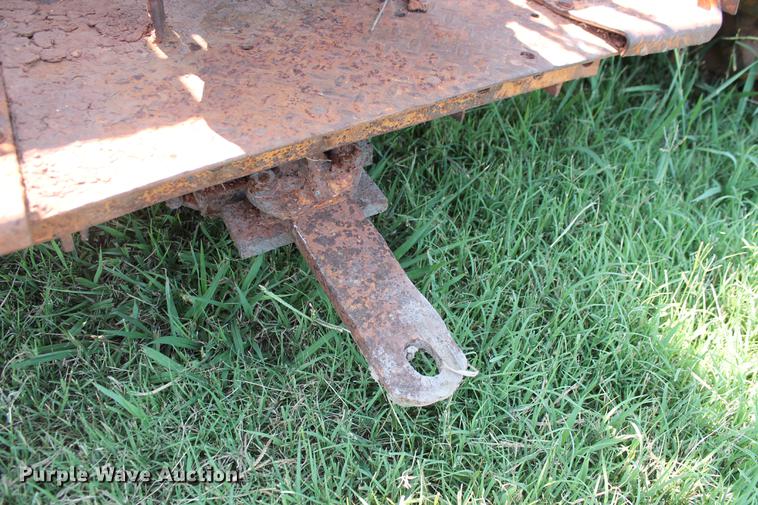 image for item DD5259 Minneapolis Moline UB tractor