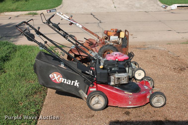 image for item DD5308 (3) lawn and landscaping equipment