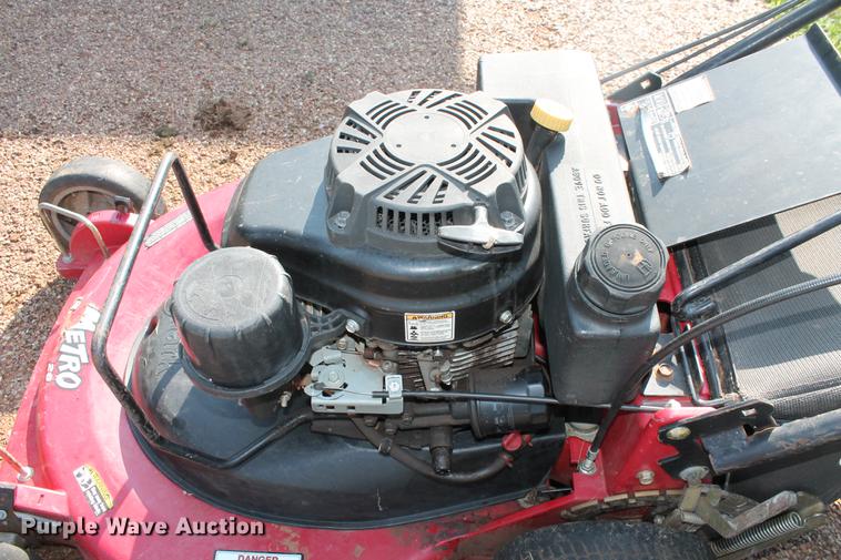 image for item DD5308 (3) lawn and landscaping equipment