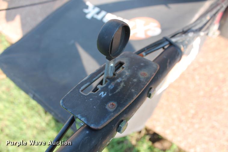 image for item DD5308 (3) lawn and landscaping equipment