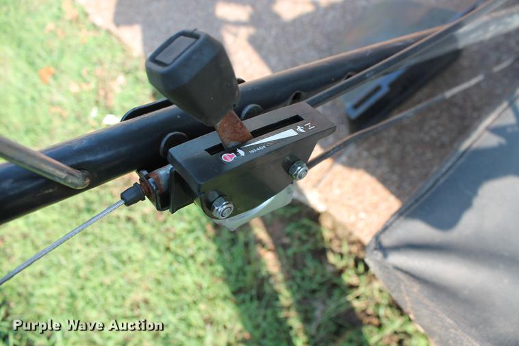 image for item DD5308 (3) lawn and landscaping equipment