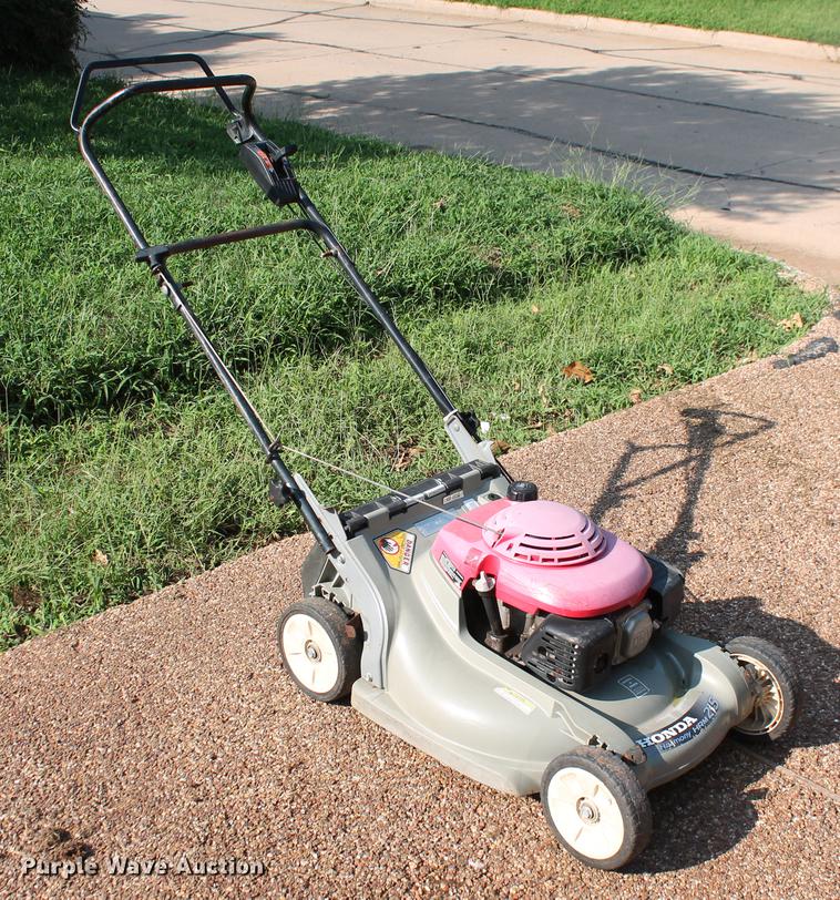 image for item DD5308 (3) lawn and landscaping equipment