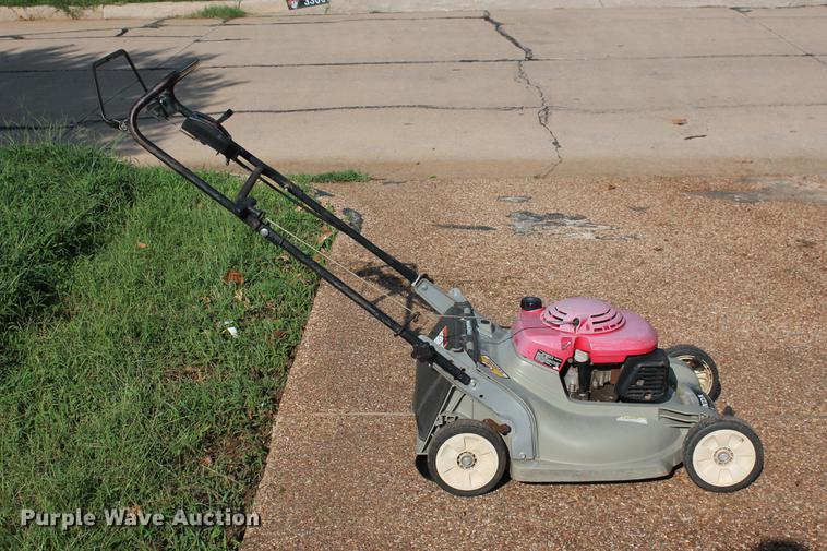 image for item DD5308 (3) lawn and landscaping equipment