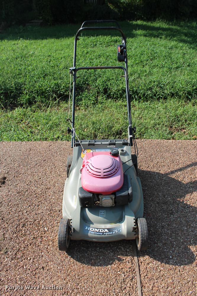 image for item DD5308 (3) lawn and landscaping equipment