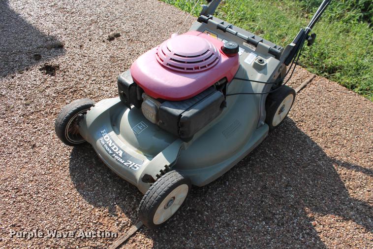 image for item DD5308 (3) lawn and landscaping equipment