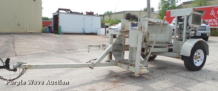 image for item DD7303 2002 Eagle CDR tire derimmer