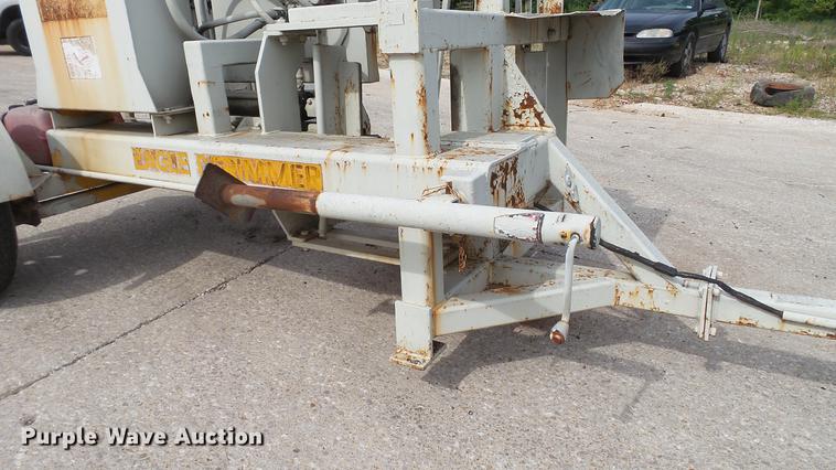 image for item DD7303 2002 Eagle CDR tire derimmer