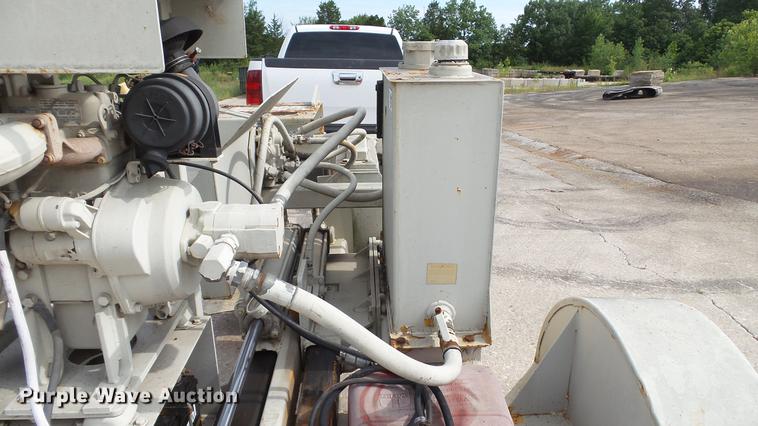 image for item DD7303 2002 Eagle CDR tire derimmer