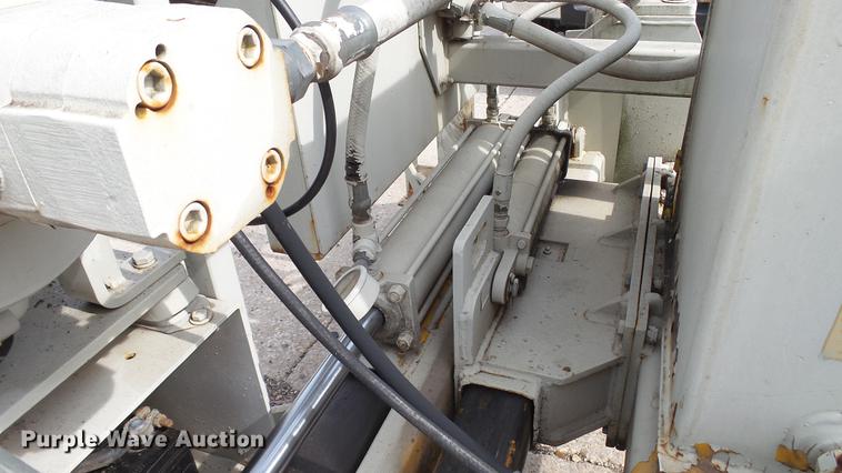 image for item DD7303 2002 Eagle CDR tire derimmer