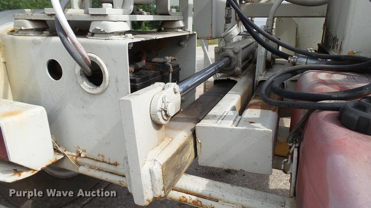 image for item DD7303 2002 Eagle CDR tire derimmer